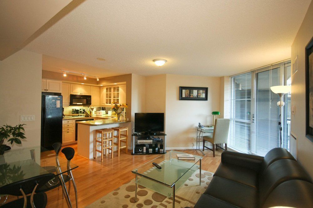 Apartment Furnished *